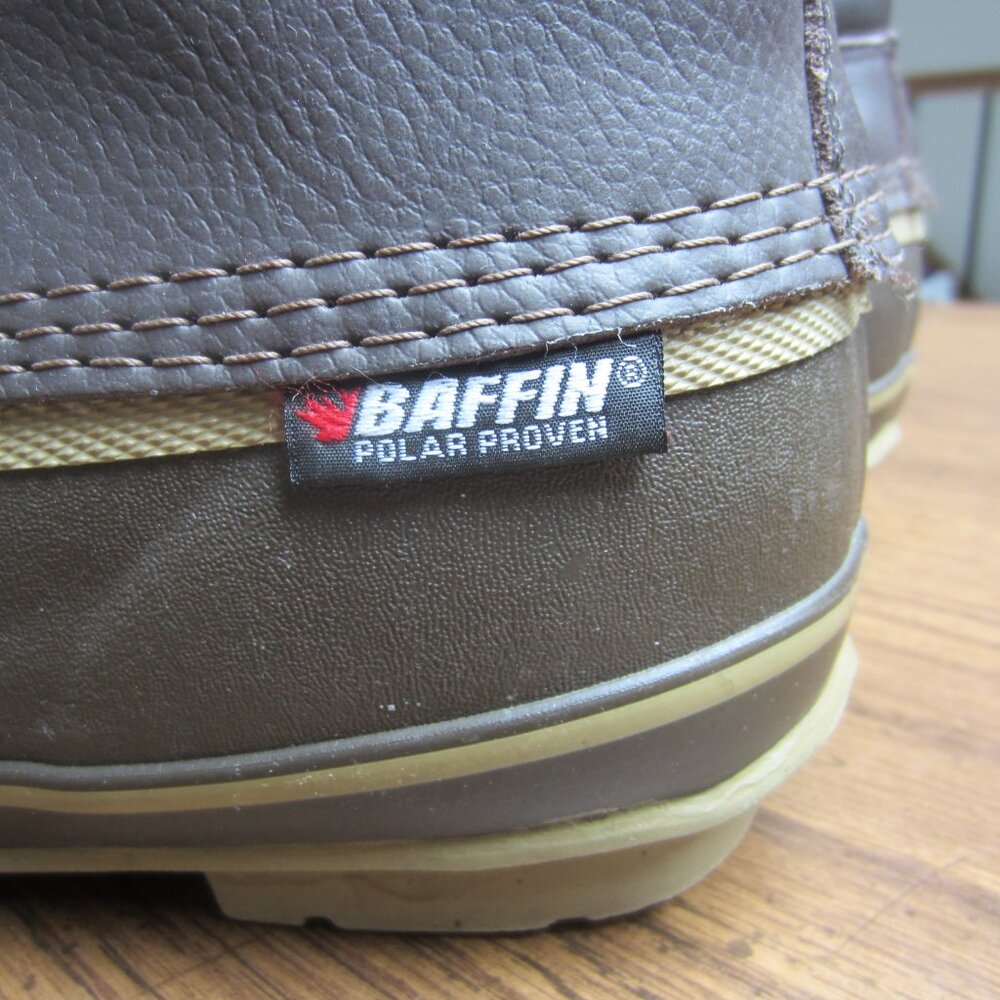 Mens Baffin Boots Size 9 (duck style boots) - Picture 2 of 3
